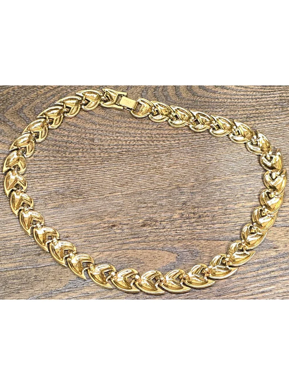 Vintage Luxe Napier Leaf Link Necklace High Polish Gold - Picture 4 of 7